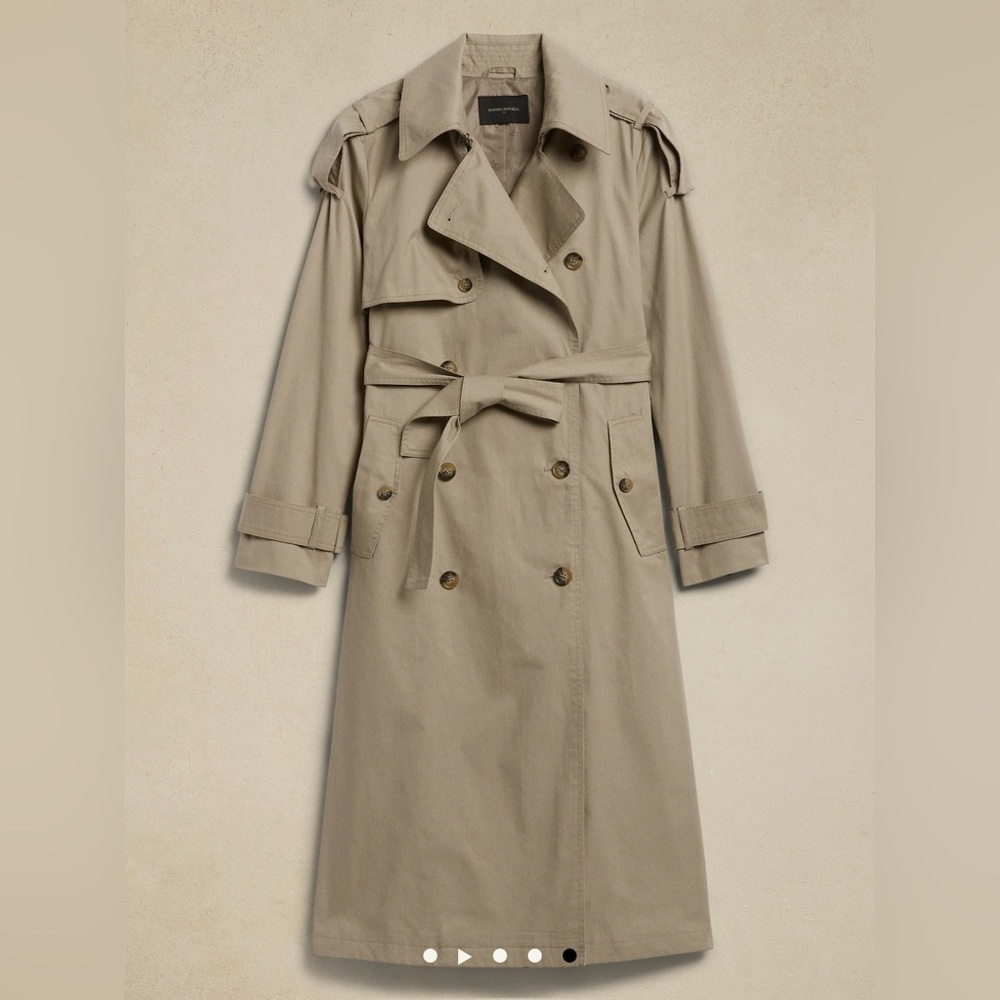 NWT Banana Republic Classic Twill Trench in size small petite